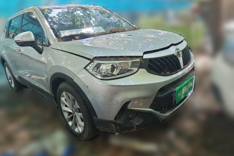 Used Brilliance V3 2016 1.5L Manual Comfort Model Front Right 45 Deg