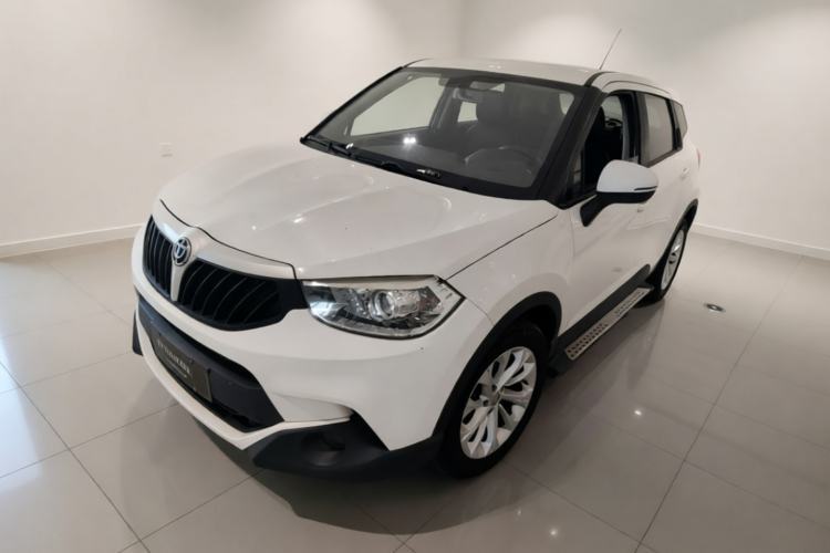 Ojetý Brilliance V3 2016 1.5L Manual Comfort Model Guazi used car, China used car export, Used car for sale, Used  cars, Cheapest cars for sale
