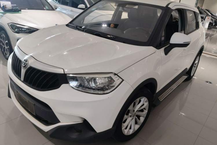 Used Brilliance V3 2016 1.5L Manual Comfort Model Guazi used car, China used car export, Used car for sale, Used cars, Cheapest cars for sale