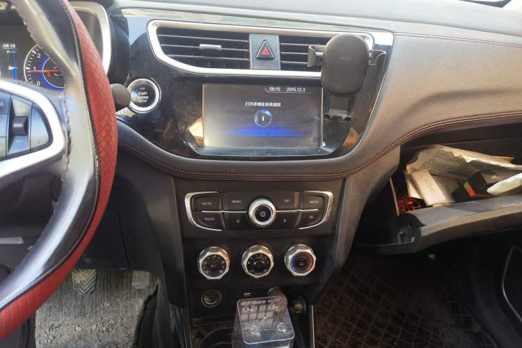 Used Brilliance V3 2016 1.5L Manual Smart Version Audio And AC Panel