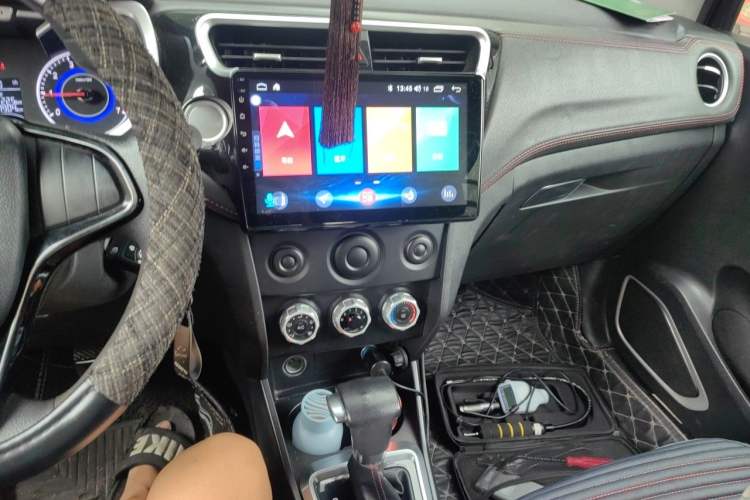 Used Brilliance V3 2016 1.5L Automatic Comfort Model Audio And AC Panel