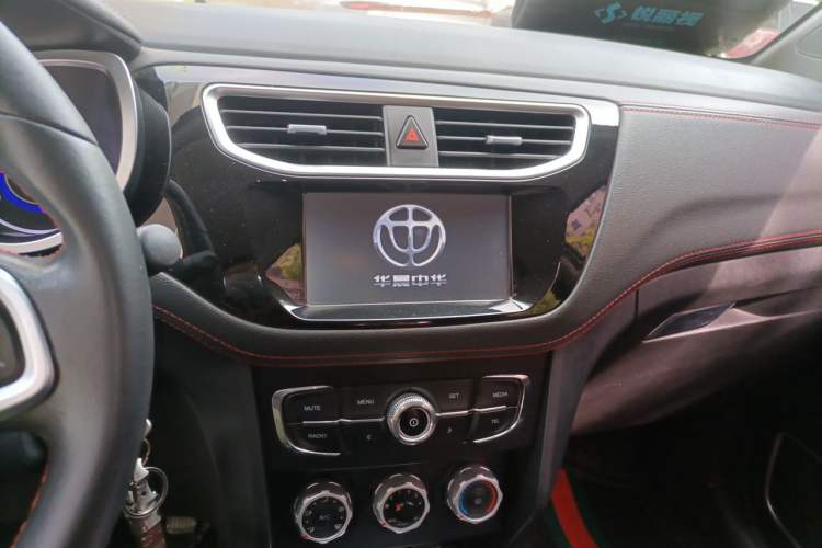 Used Brilliance V3 2016 1.5L Manual Elite Version Audio And AC Panel