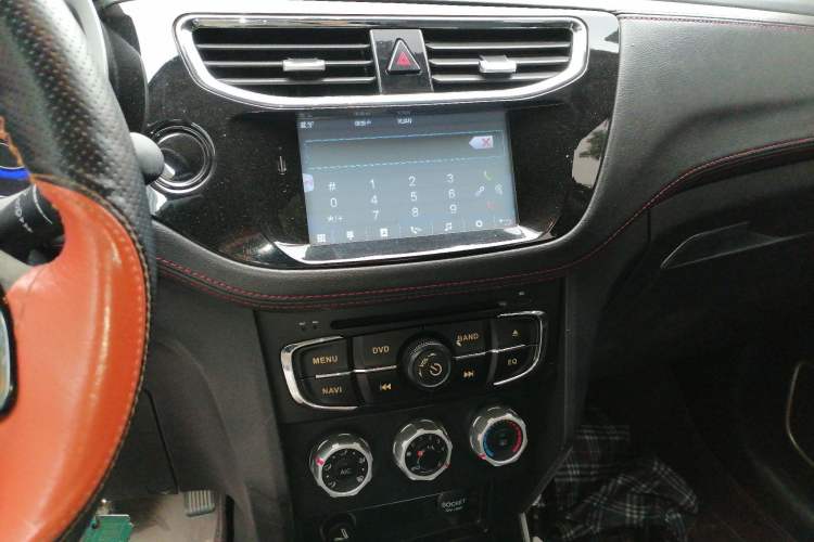 Used Brilliance V3 2016 1.5L Automatic Comfort Model Audio And AC Panel