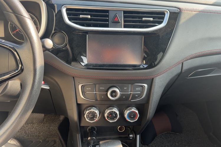 Used Brilliance V3 2016 1.5L Automatic Comfort Model Audio And AC Panel