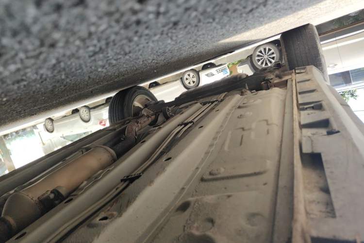 Used Brilliance V3 2016 1.5L Automatic Smart Version Chassis Front Right