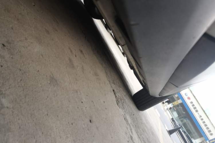 Used Brilliance V3 2016 1.5L Manual Comfort Model Chassis Rear Right