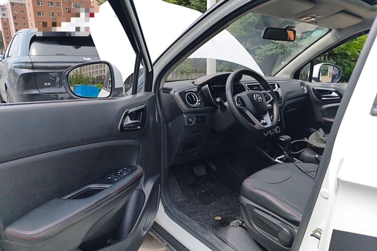 Used Brilliance V3 2016 1.5L Automatic Smart Version Driver Seat