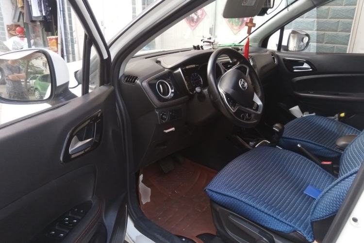 Used Brilliance V3 2016 1.5L Automatic Smart Version Driver Seat