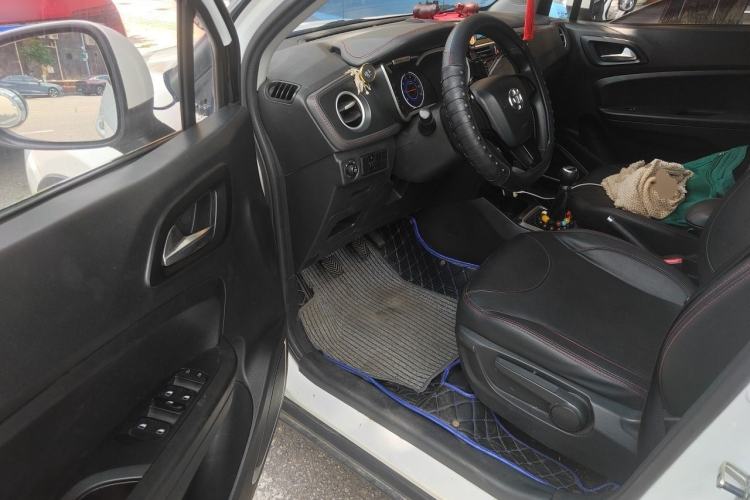 Used Brilliance V3 2016 1.5L Manual Comfort Model Driver Seat