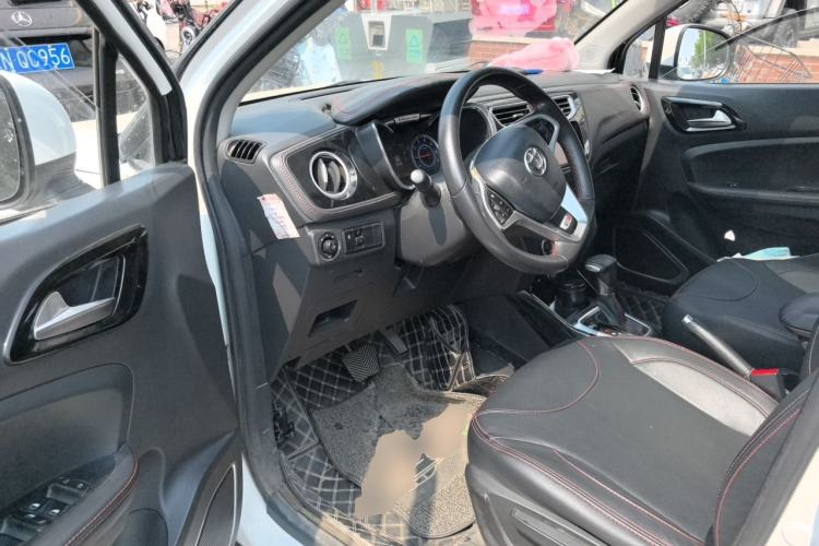 Used Brilliance V3 2016 1.5L Automatic Smart Version Driver Seat