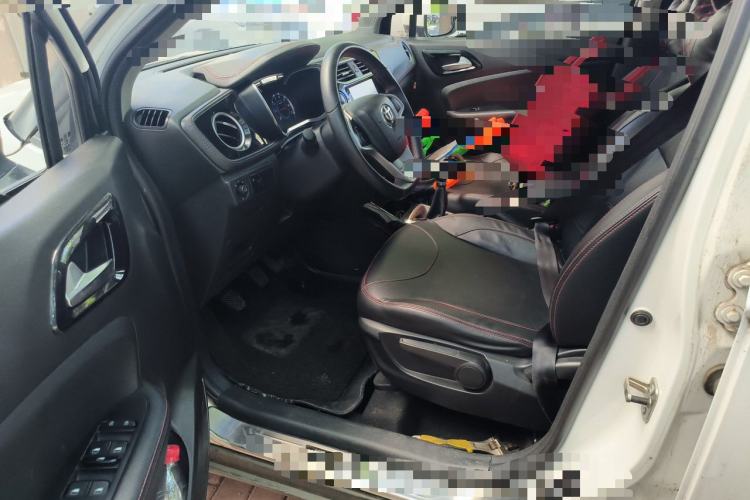 Used Brilliance V3 2016 1.5L Manual Smart Version Driver Seat