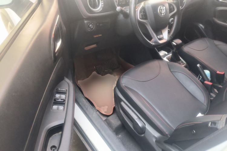 Used Brilliance V3 2016 1.5L Automatic Smart Version Driver Seat