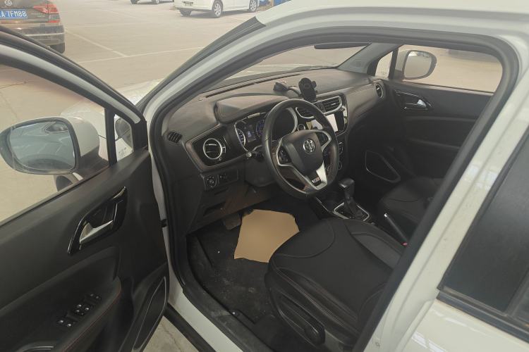Used Brilliance V3 2016 1.5L Automatic Smart Version Driver Seat