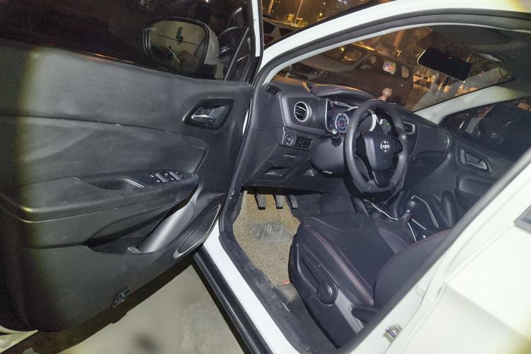 Used Brilliance V3 2016 1.5L Manual Comfort Model Driver Seat