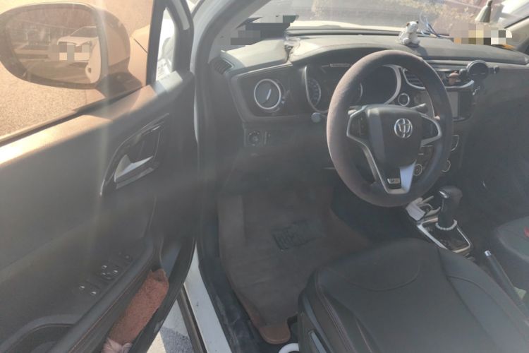 Used Brilliance V3 2016 1.5L Automatic Smart Version Driver Seat