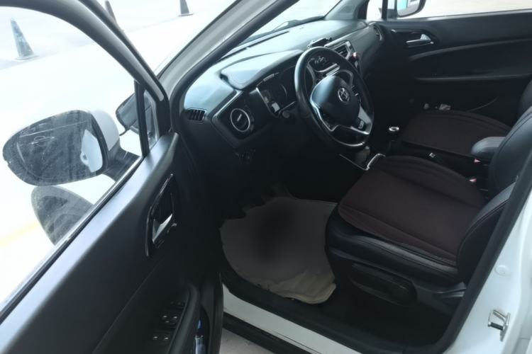 Used Brilliance V3 2016 1.5L Manual Comfort Model Driver Seat