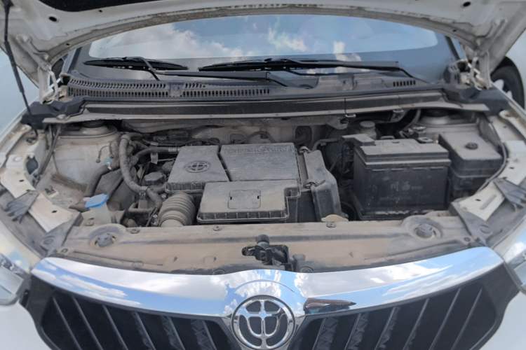 Used Brilliance V3 2016 1.5L Manual Smart Version Engine Bay