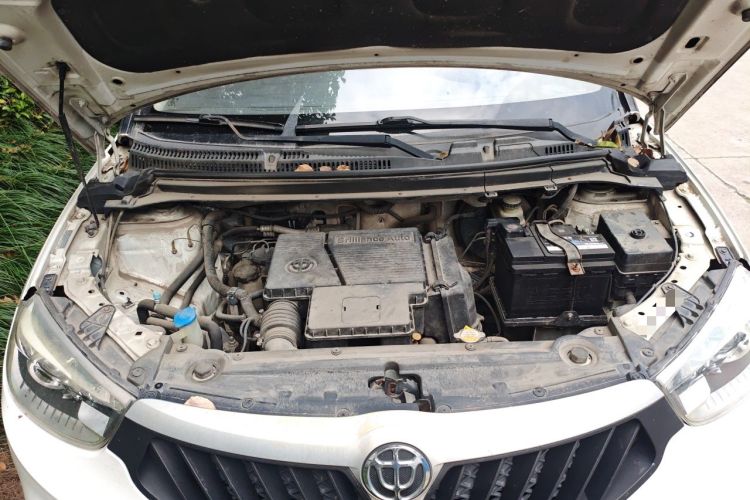 Used Brilliance V3 2016 1.5L Manual Comfort Model Engine Bay