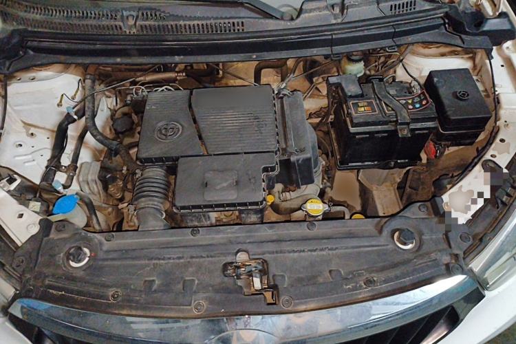 Used Brilliance V3 2016 1.5L Manual Smart Version Engine Bay