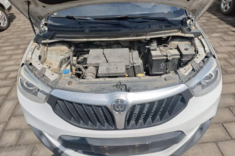 Used Brilliance V3 2016 1.5L Manual Comfort Model Engine Bay