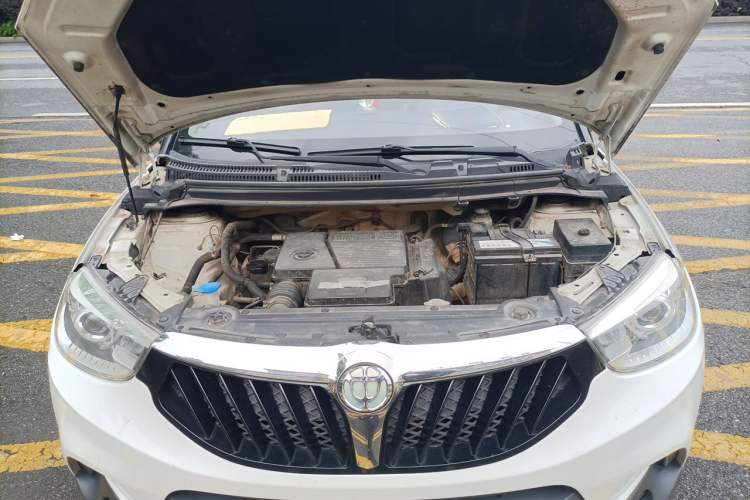 Used Brilliance V3 2016 1.5L Manual Comfort Model Engine Bay