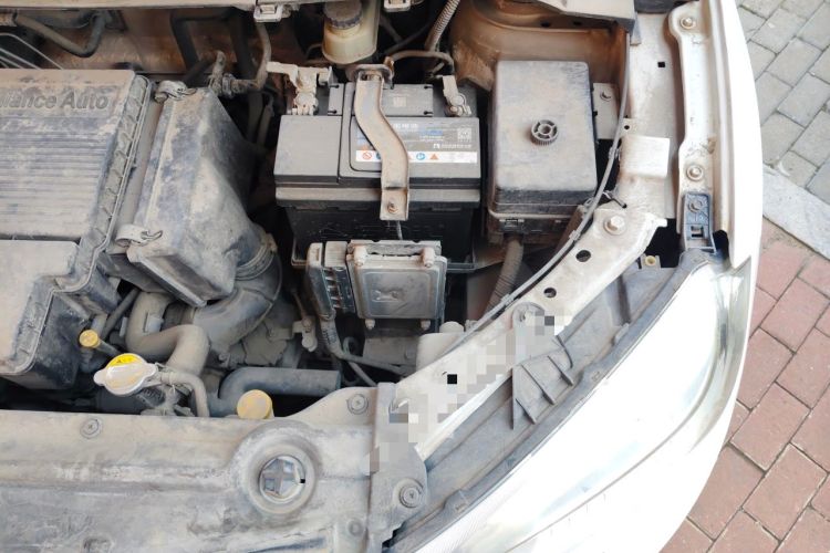 Used Brilliance V3 2016 1.5L Automatic Smart Version Engine Bay Left