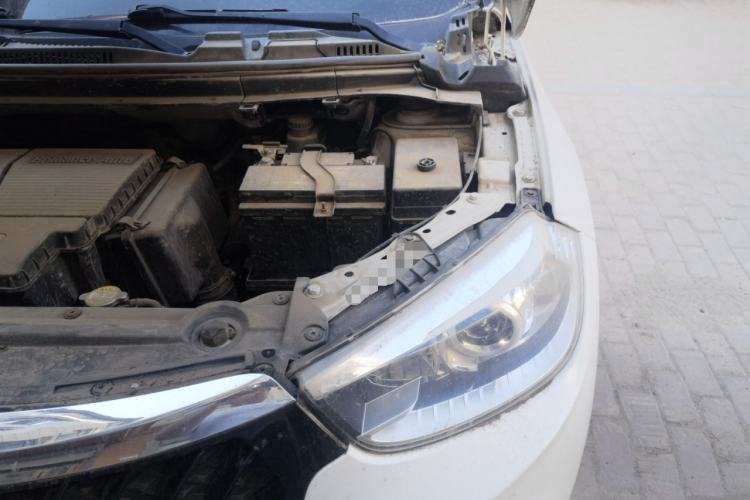 Used Brilliance V3 2016 1.5L Manual Smart Version Engine Bay Left