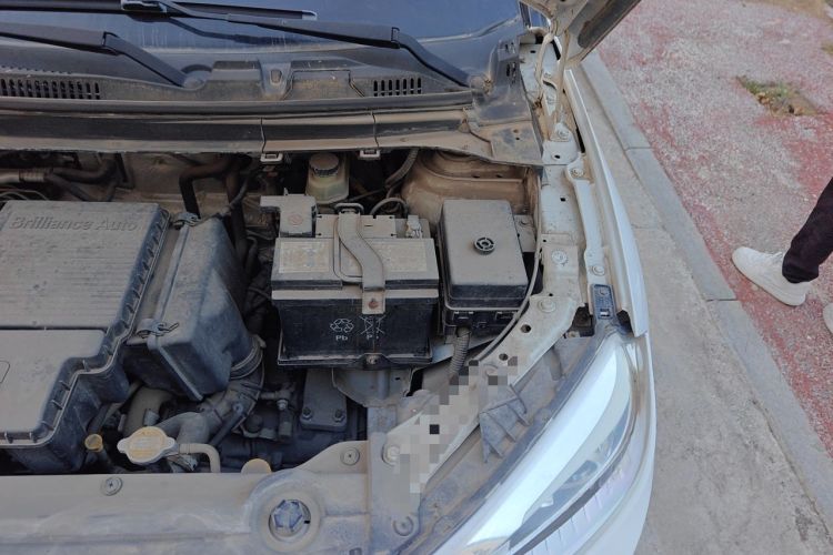 Used Brilliance V3 2016 1.5L Manual Smart Version Engine Bay Left