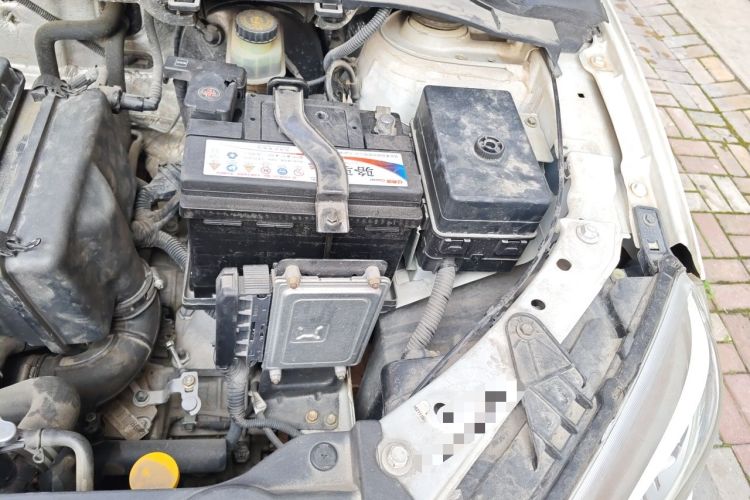 Used Brilliance V3 2016 1.5L Automatic Comfort Model Engine Bay Left