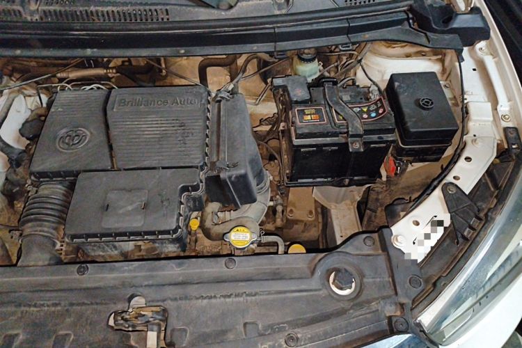 Used Brilliance V3 2016 1.5L Manual Smart Version Engine Bay Left