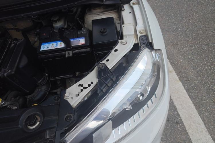 Used Brilliance V3 2016 1.5L Manual Comfort Model Engine Bay Left