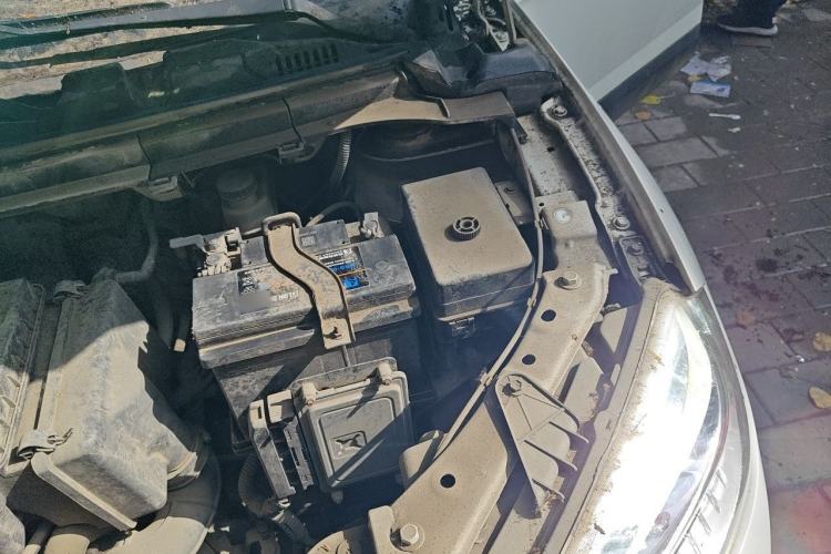 Used Brilliance V3 2016 1.5L Automatic Smart Version Engine Bay Left