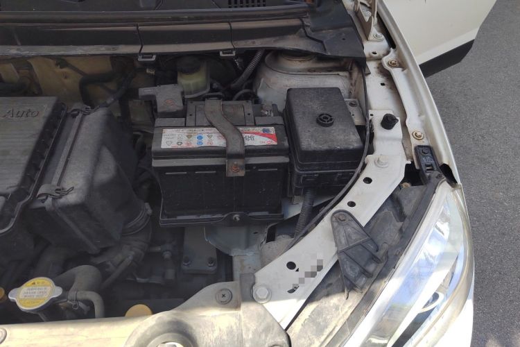 Used Brilliance V3 2016 1.5L Manual Comfort Model Engine Bay Left