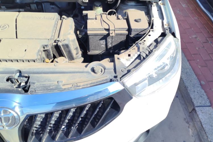 Used Brilliance V3 2016 1.5L Manual Smart Version Engine Bay Left