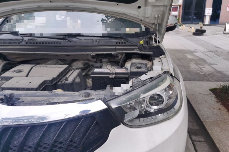 Used Brilliance V3 2016 1.5L Manual Smart Version Engine Bay Left