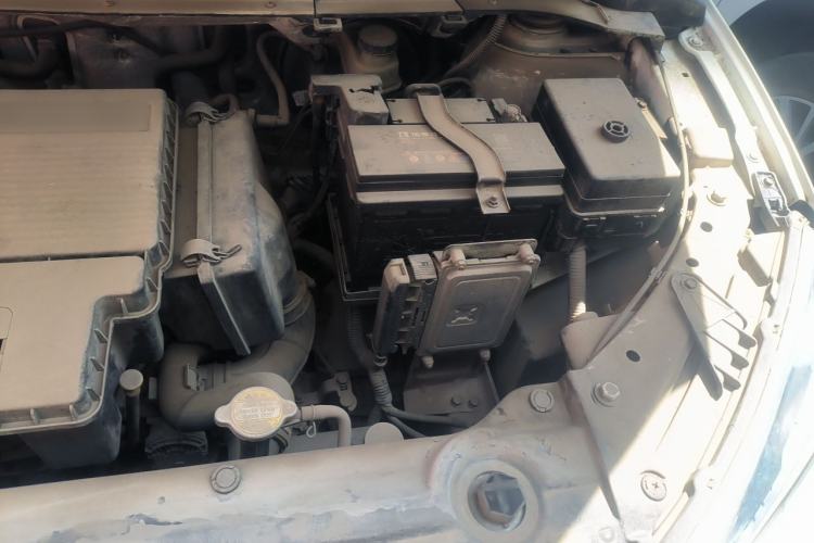 Used Brilliance V3 2016 1.5L Automatic Smart Version Engine Bay Left