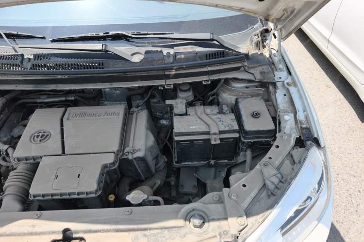 Used Brilliance V3 2016 1.5L Manual Smart Version Engine Bay Left