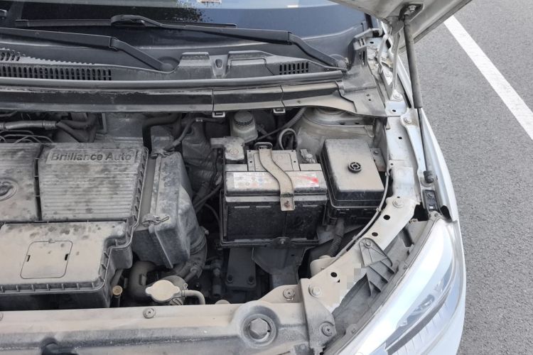 Used Brilliance V3 2016 1.5L Manual Comfort Model Engine Bay Left