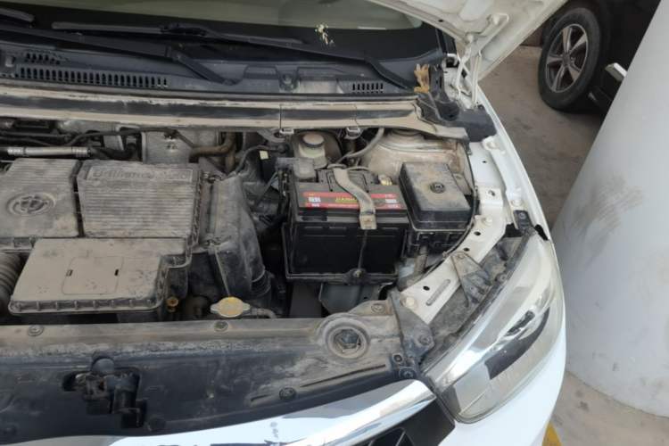 Used Brilliance V3 2016 1.5L Manual Comfort Model Engine Bay Left