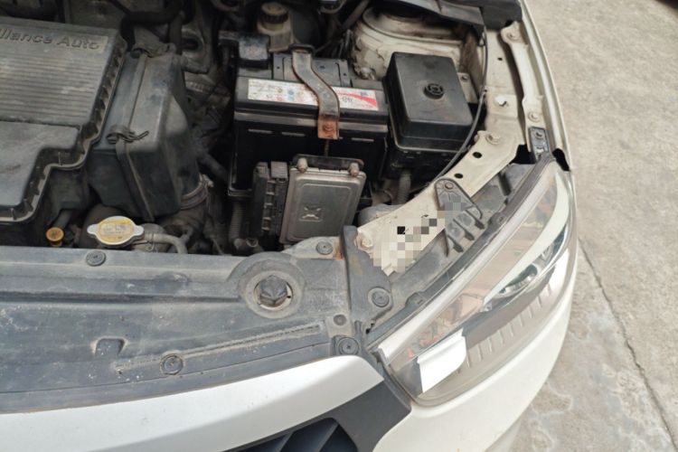 Used Brilliance V3 2016 1.5L Automatic Comfort Model Engine Bay Left