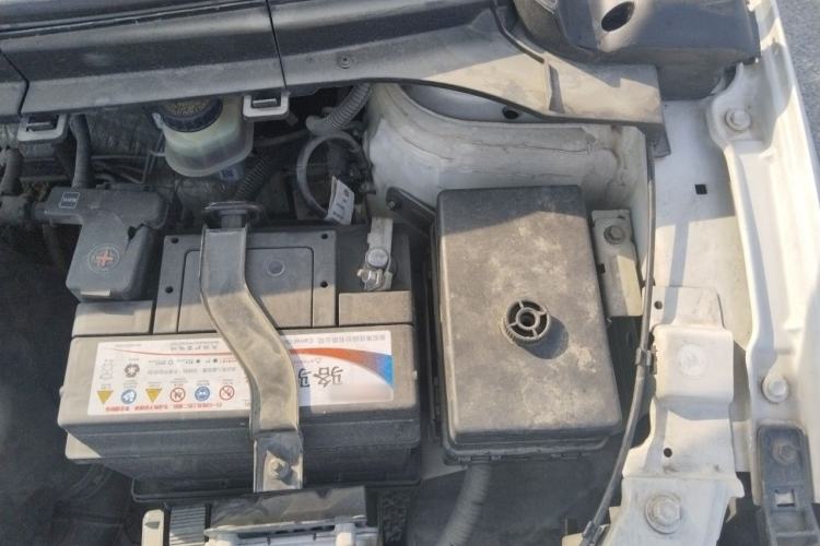 Used Brilliance V3 2016 1.5L Automatic Comfort Model Engine Bay Left