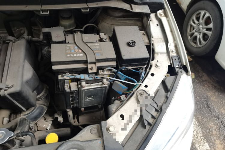 Used Brilliance V3 2016 1.5L Automatic Smart Version Engine Bay Left