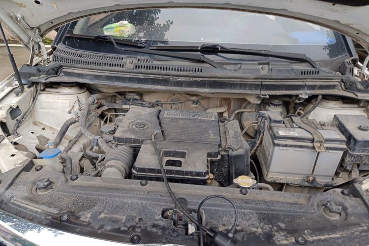 Used Brilliance V3 2016 1.5L Manual Smart Version Engine Bay