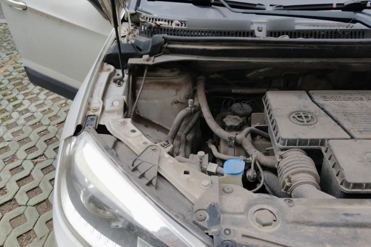 Used Brilliance V3 2016 1.5L Manual Smart Version Engine Bay Right