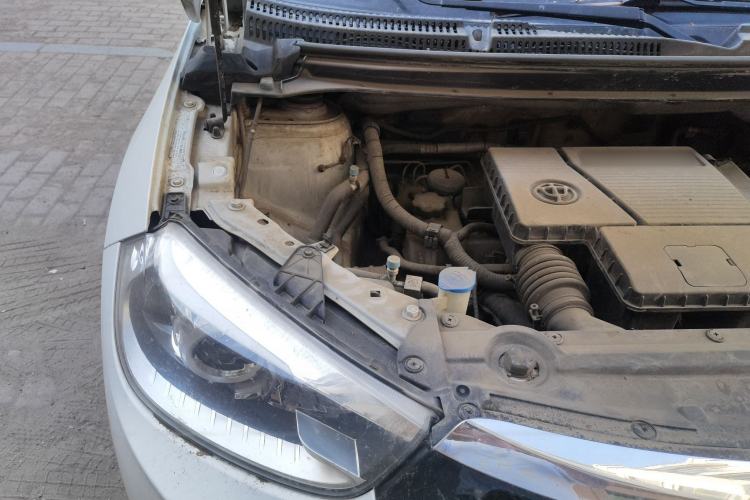 Used Brilliance V3 2016 1.5L Manual Smart Version Engine Bay Right