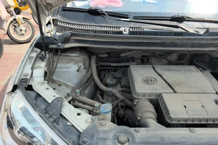 Used Brilliance V3 2016 1.5L Automatic Smart Version Engine Bay Right