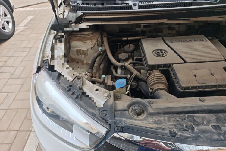 Used Brilliance V3 2016 1.5L Manual Smart Version Engine Bay Right