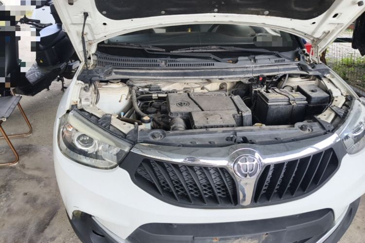 Used Brilliance V3 2016 1.5L Manual Smart Version Engine Bay Right