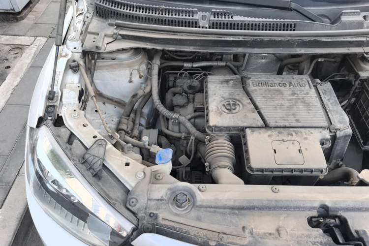 Used Brilliance V3 2016 1.5L Manual Comfort Model Engine Bay Right