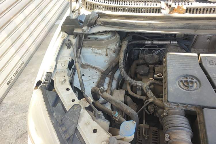 Used Brilliance V3 2016 1.5L Manual Smart Version Engine Bay Right